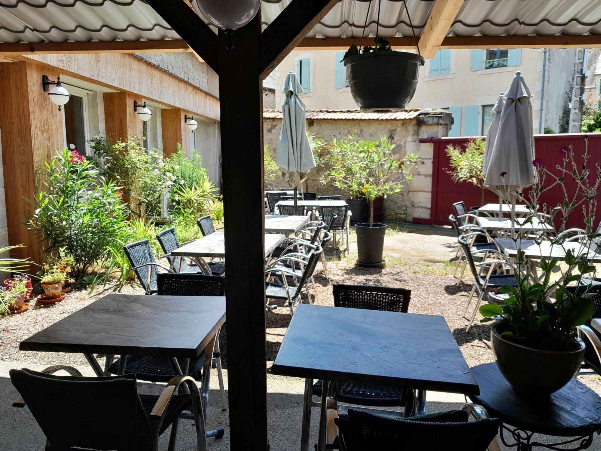 La Pomme D'Or Ξενοδοχείο La Charité-sur-Loire Εξωτερικό φωτογραφία
